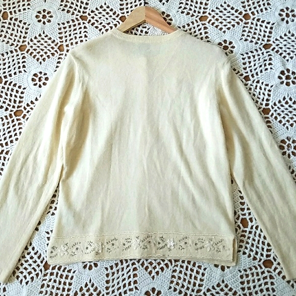 Vintage Lambs Wool Blend Beaded Embroidered Cutest Cardi Ever - Picture 3 of 16